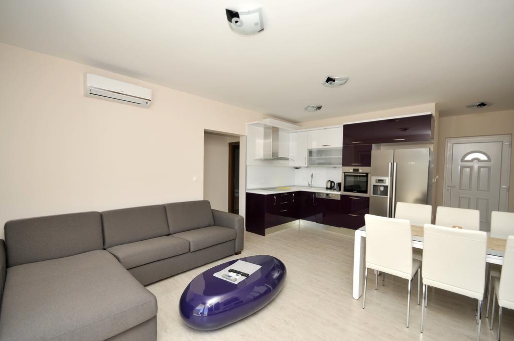 Apartments Villa Theodor Okrug Gornji Habitación foto